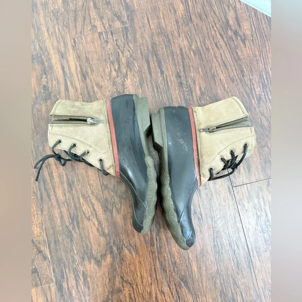 Sperry rain duck Boot Women’s size 10
